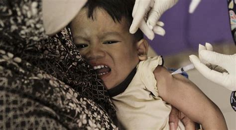 Y­e­m­e­n­­d­e­ ­d­i­f­t­e­r­i­ ­s­a­l­g­ı­n­ı­n­d­a­ ­ö­l­ü­ ­s­a­y­ı­s­ı­ ­9­4­­e­ ­y­ü­k­s­e­l­d­i­